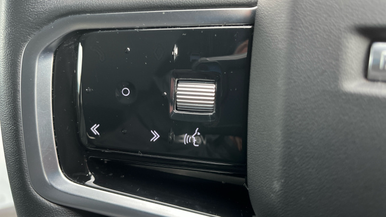 Land Rover Range Rover Velar 2.0 D200 MHEV Dynamic SE 5dr Auto Diesel Estate